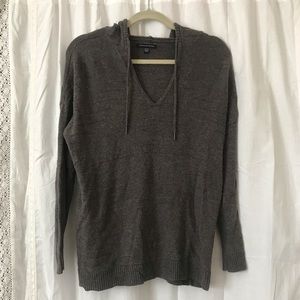 AE Gray Hooded Knit Sweater